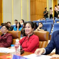 MC Bích Nga giám khảo