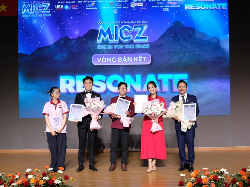 Giám khảo cuộc thi MICZ
